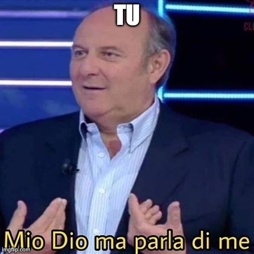 Immagine meme del conduttore televisvo Gerri Scotti immortalato in una posa in cui chiede se un'affermazione è rivolta a lui. Questo meme viene utilizzato per situazioni di identificazione. In questo caso l'immagine è riferita all'elenco iniziale su ciò che contribuisce all'ansia da esame.