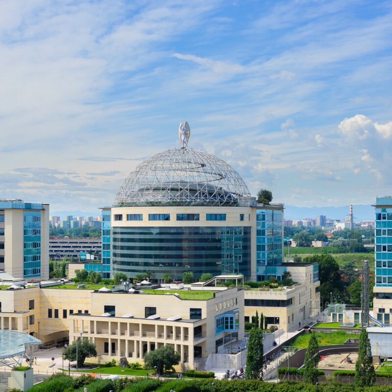 Univeristà San Raffaele di Milano in visuale panoramica.