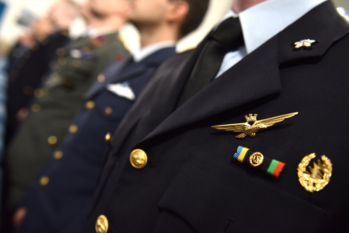 “Aquile Turrite” sul petto degli allievi che hanno completato la fase addestrativa della scuola di volo per diventare piloti “Fighters”.