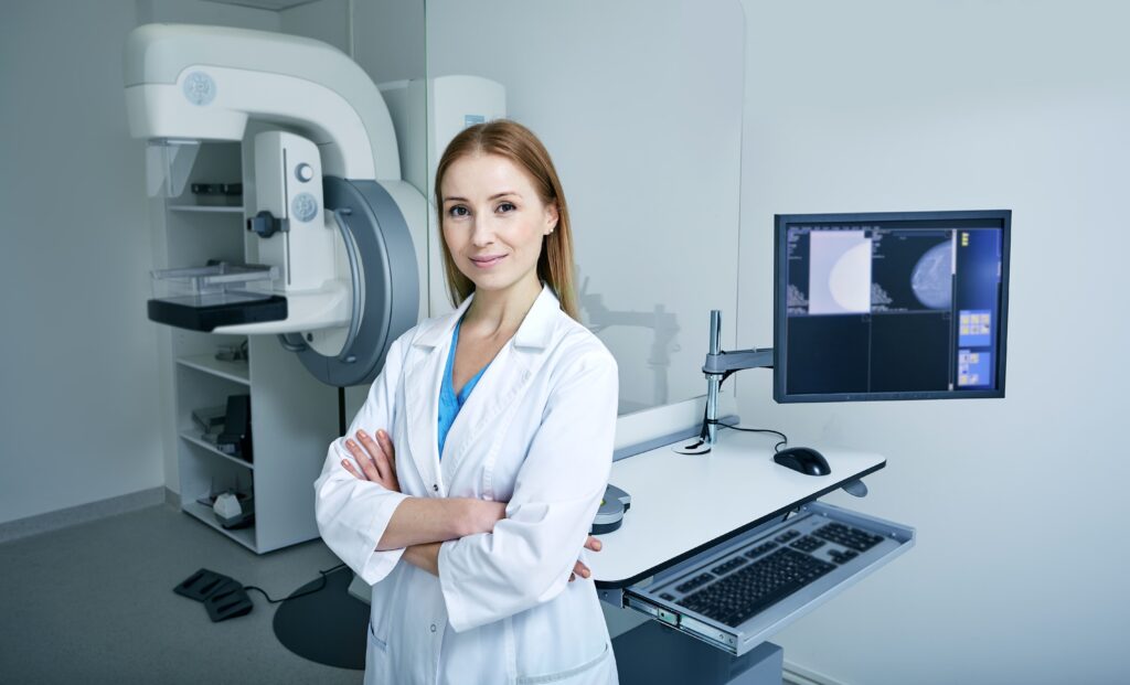 Medico con la specializzazione in oncologia.