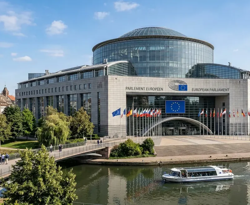 immagine di copertina per l'articolo su Preparazione al Concorso UE 2026: 1.490 posti per amministrativi laureati