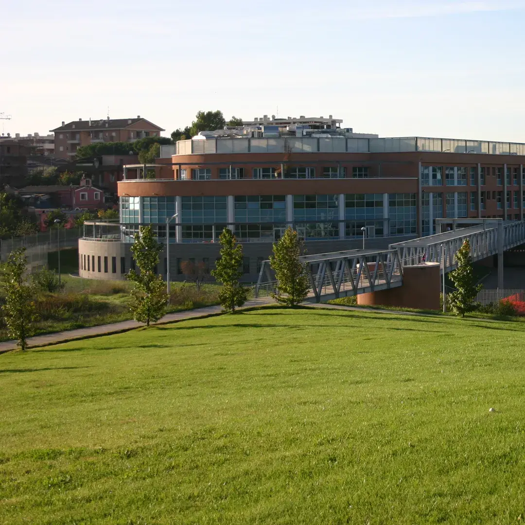 immagine di copertina rappresentante la sede del campus biomedico di roma